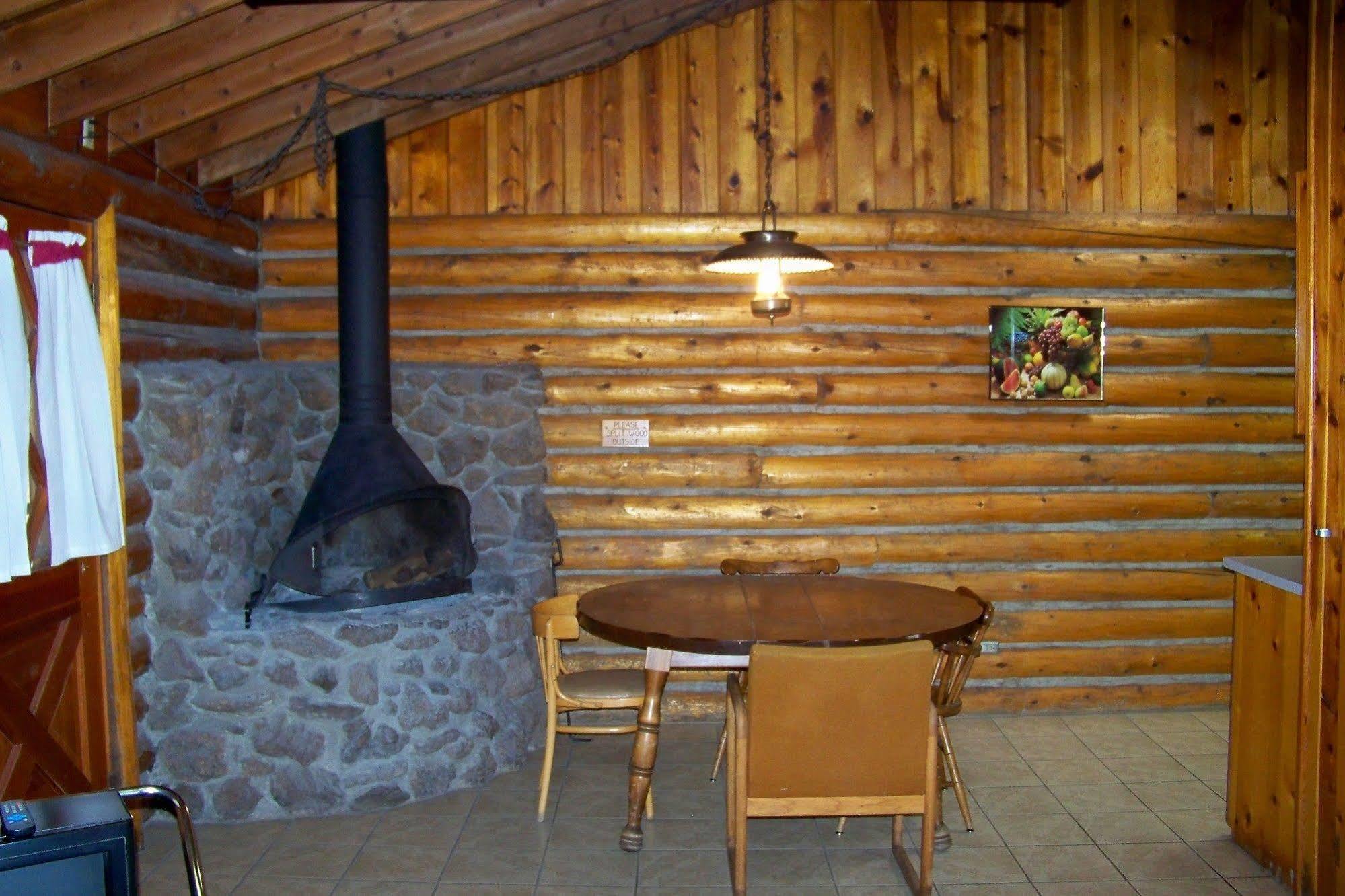 Lake Of The Woods Resort Lakeside Eksteriør bilde